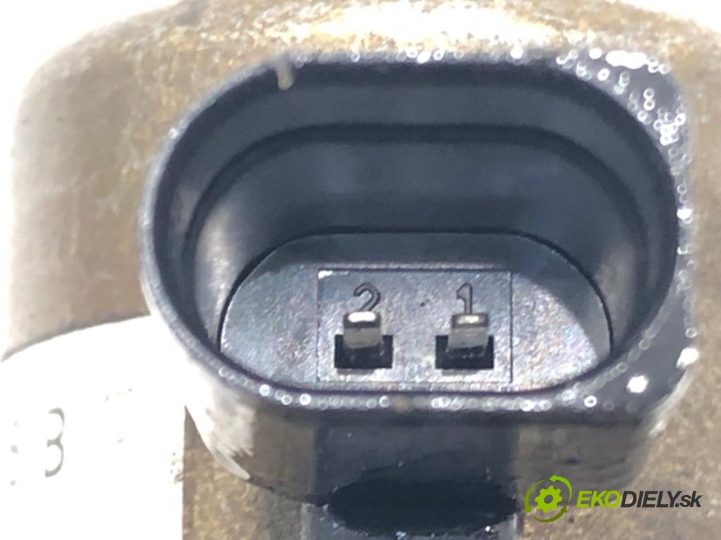 AUDI A4 B6 (8E2) 2000 - 2005    1.9 TDI 96 kW [130 KM] olej napędowy 2000 - 2004  DALŠÍ: pumpa vody 8E0820035B (Vodní pumpy)