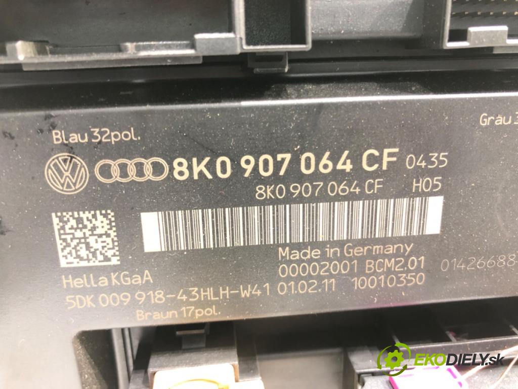 AUDI A4 B8 (8K2) 2007 - 2015    2.0 TFSI quattro 155 kW [211 KM] benzyna 2008 - 20  modul komfortu 8K0907064CF (Moduly komfortu)