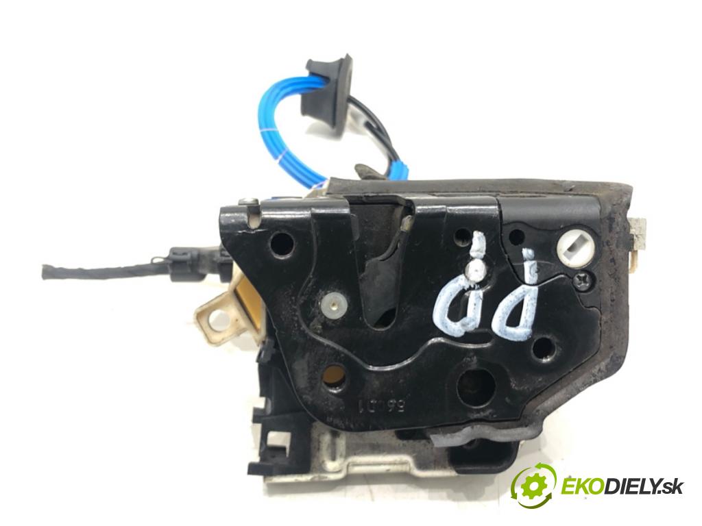 AUDI A4 B8 (8K2) 2007 - 2015    2.0 TFSI quattro 155 kW [211 KM] benzyna 2008 - 20  zámok dveře pravý přední část 8J1837016D