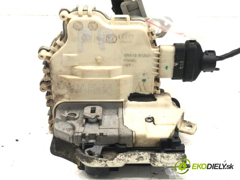 AUDI A4 B8 (8K2) 2007 - 2015    2.0 TFSI quattro 155 kW [211 KM] benzyna 2008 - 20  zámok dveře pravý přední část 8J1837016D