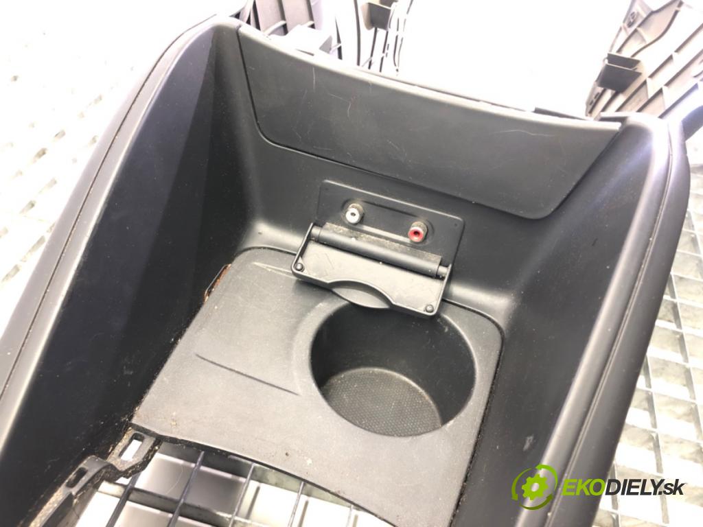 RENAULT MEGANE III Grandtour (KZ0/1) 2008 - 2022    1.4 TCe (KZ0F, KZ1V) 96 kW [130 KM] benzyna 2009 -  Tunel stredový  (Stredový tunel / panel)