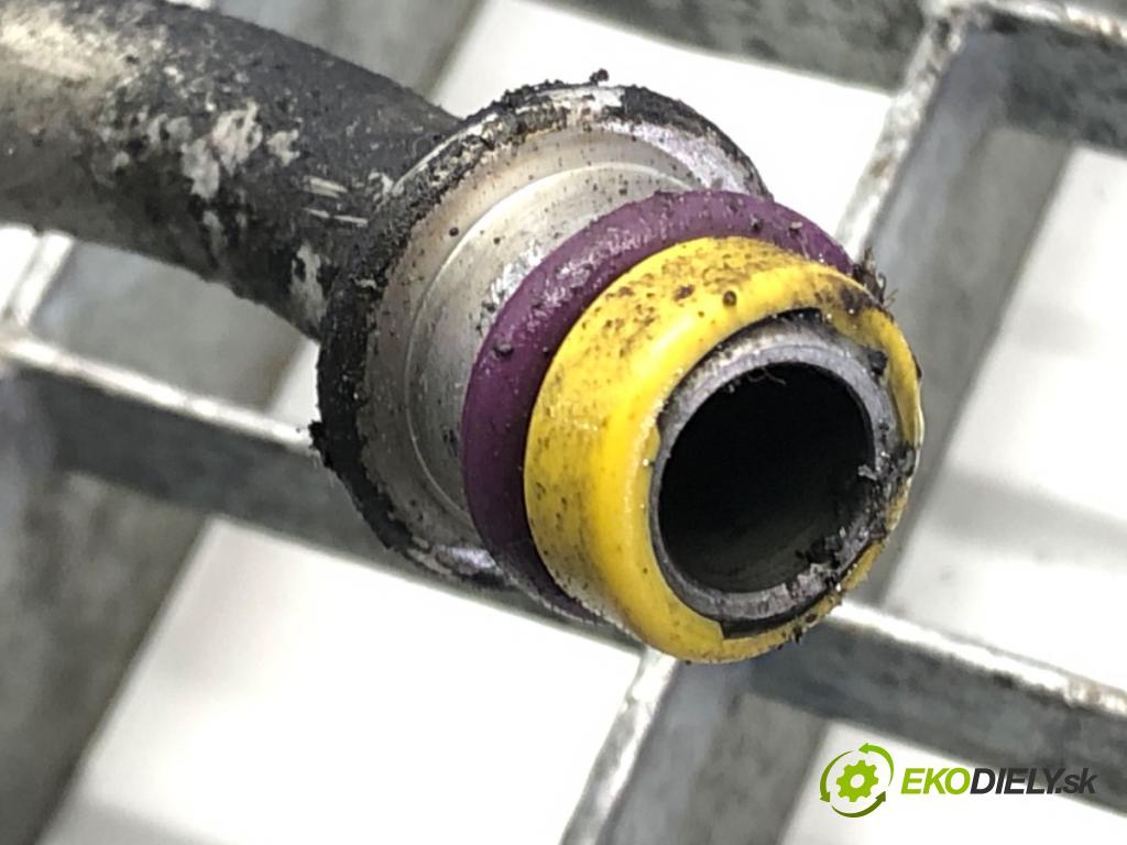 MERCEDES-BENZ VITO Autobus (W639) 2003 - 2022    111 CDI (639.701, 639.703, 639.705) 80 kW [109 KM] olej napędowy 2003 - 2022  rúrka klimatizácie  (Rúrky klimatizácie)