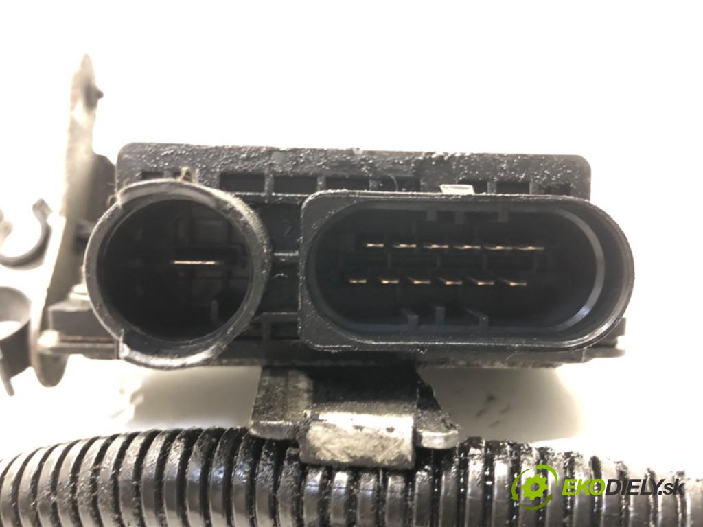 BMW 1 (E87) 2003 - 2013    118 d 90 kW [122 KM] olej napędowy 2004 - 2007  relé sviečok žhavenia E2110022358 (Relé)