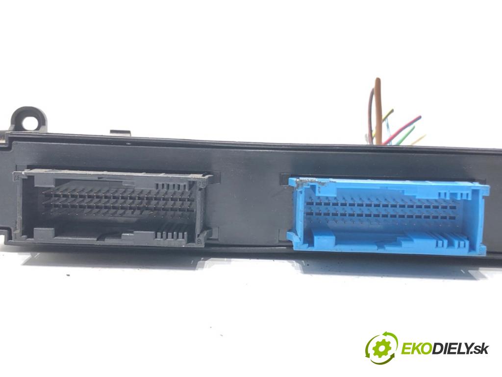 BMW 1 (E87) 2003 - 2013    118 d 90 kW [122 KM] olej napędowy 2004 - 2007  Modul komfortu 696803601 (Moduly komfortu)