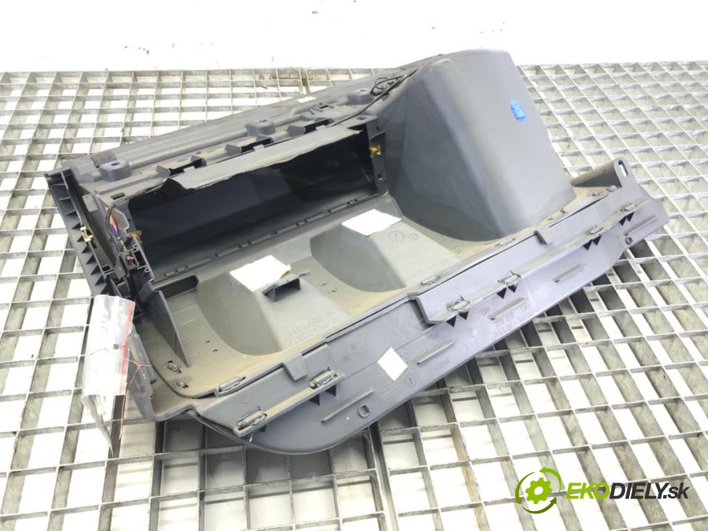 SEAT LEON (1M1) 1999 - 2006    1.9 TDI 66 kW [90 KM] olej napędowy 1999 - 2006  Priehradka, kastlík spolujazdca  (Priehradky, kastlíky)