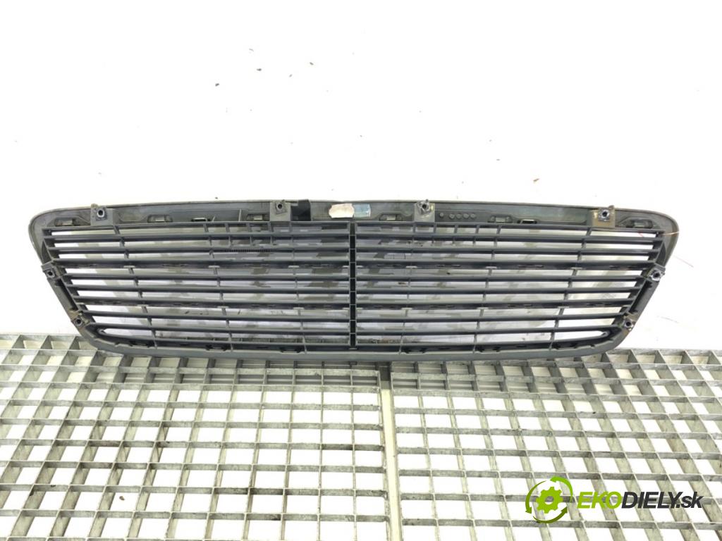 MERCEDES-BENZ KLASA C (W203) 2000 - 2007    C 180 (203.035) 95 kW [129 KM] benzyna 2000 - 2002  mřížka maska  (Mřížky (masky) chladičů)