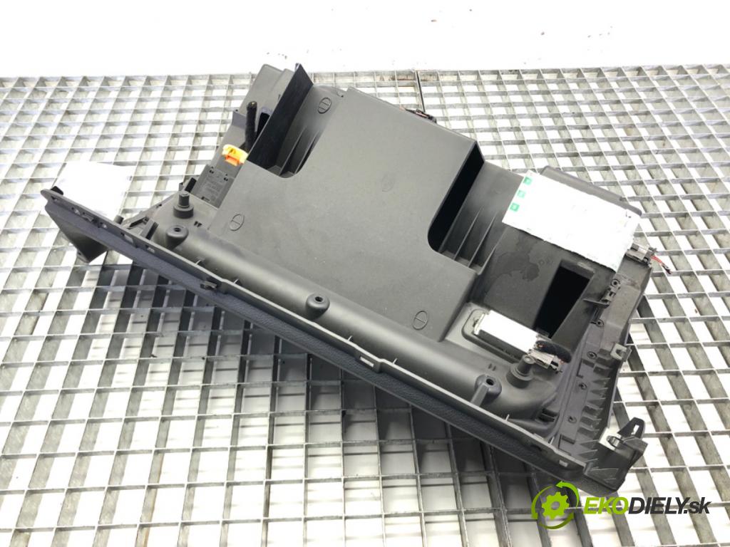 VW GOLF V (1K1) 2003 - 2010    1.9 TDI 77 kW [105 KM] olej napędowy 2003 - 2008  Priehradka, kastlík spolujazdca  (Priehradky, kastlíky)