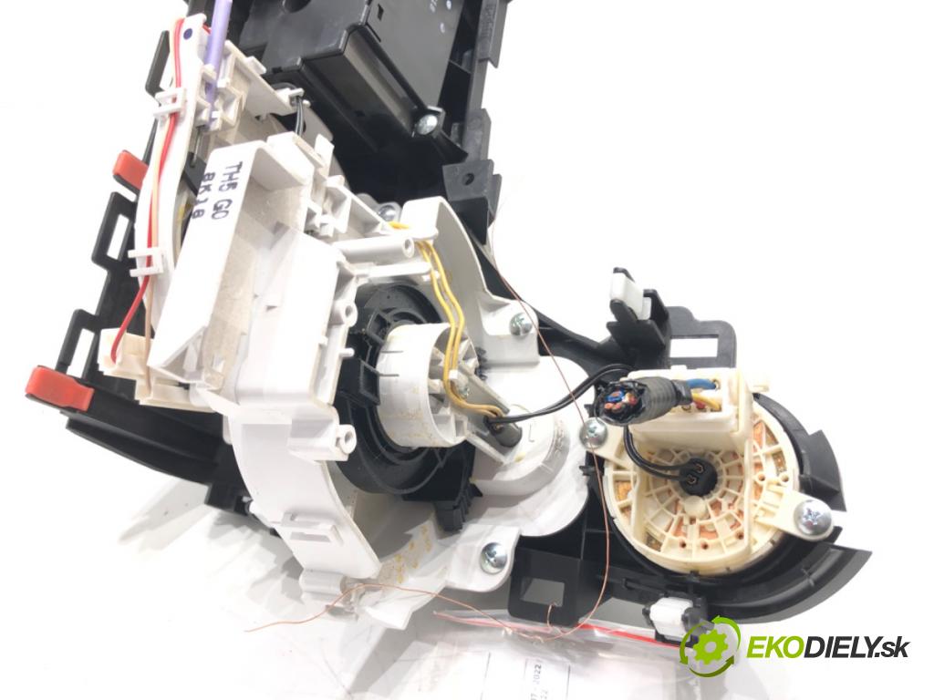 HONDA JAZZ III (GE_, GG_, GP_, ZA_) 2007 - 2022    1.2 (GG1) 66 kW [90 KM] benzyna 2008 - 2022  Panel ovládania kúrenia  (Prepínače, spínače, tlačidlá a ovládače kúrenia)