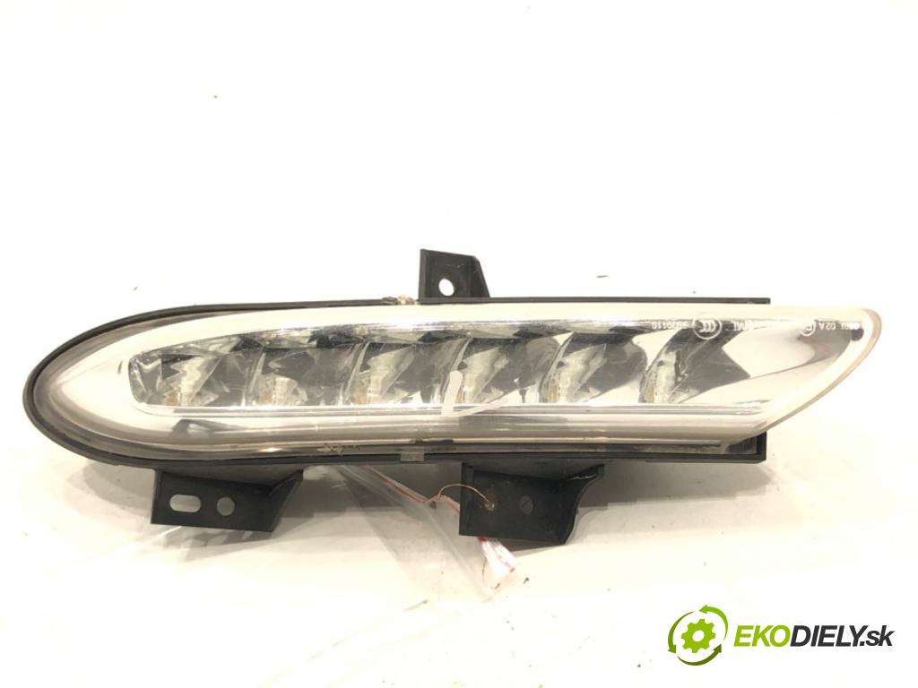 RENAULT SCÉNIC III (JZ0/1_) 2008 - 2022    1.6 dCi (JZ00, JZ12) 96 kW [130 KM] olej napędowy   hmlové svetlo, hmlovka levý LED 266055004R