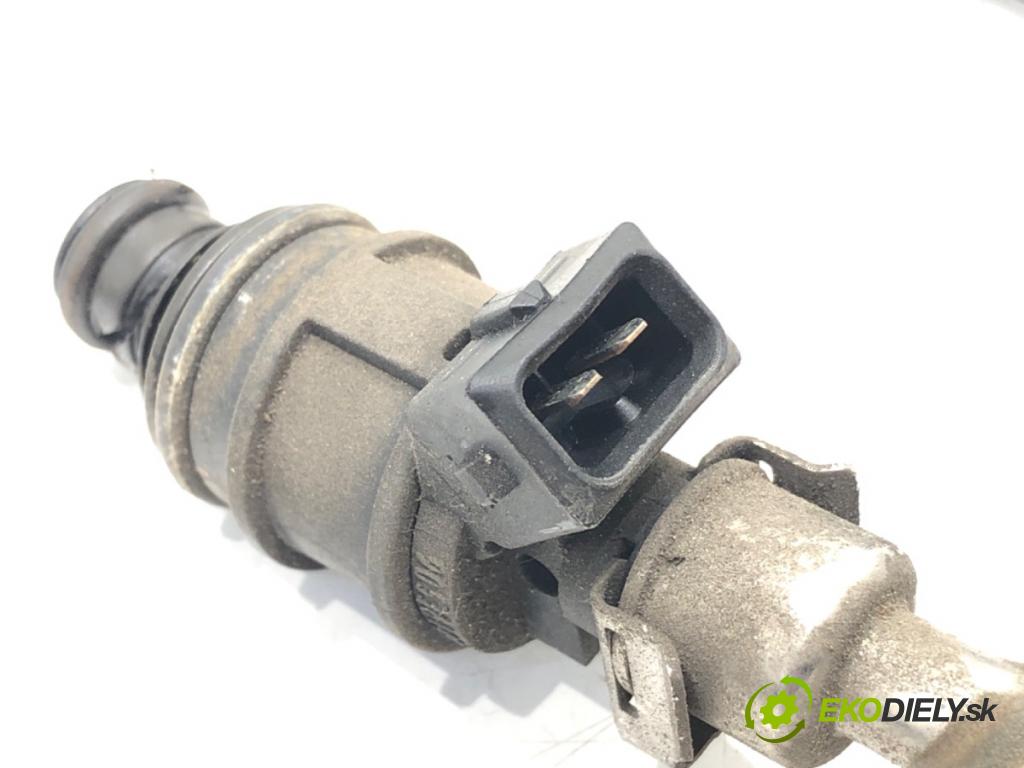 OPEL VECTRA C (Z02) 2002 - 2009    1.8 16V 90 kW [122 KM] benzyna 2002 - 2008  Lišta vstrekovacia 90536149 (Vstrekovacie lišty)