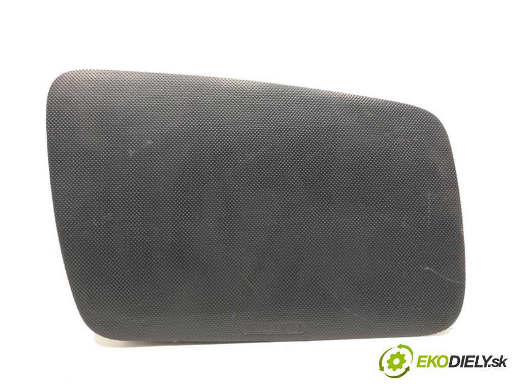 TOYOTA AYGO (_B1_) 2005 - 2014    1.0 (KGB10_) 50 kW [68 KM] benzyna 2005 - 2014  AirBag spolujazdca  (Airbagy)