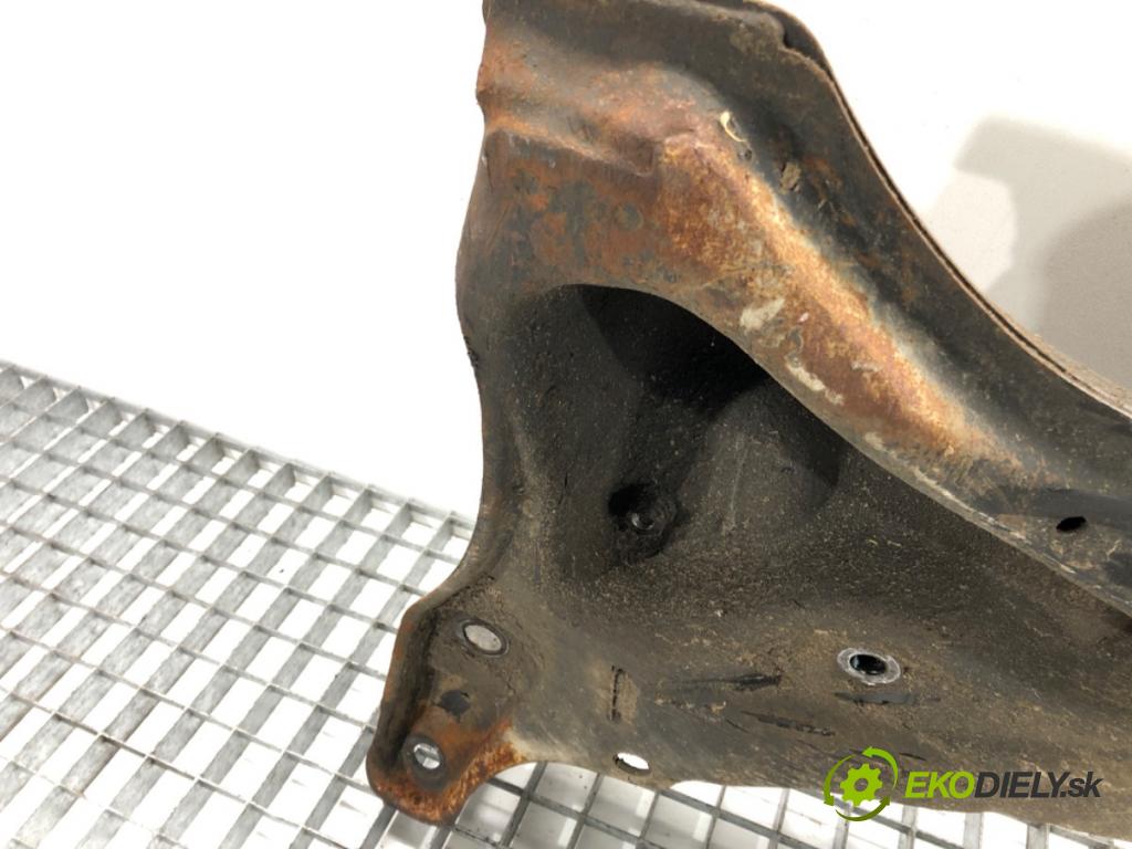 TOYOTA AYGO (_B1_) 2005 - 2014    1.0 (KGB10_) 50 kW [68 KM] benzyna 2005 - 2014  výztuha pod motor  (Výztuhy přední)