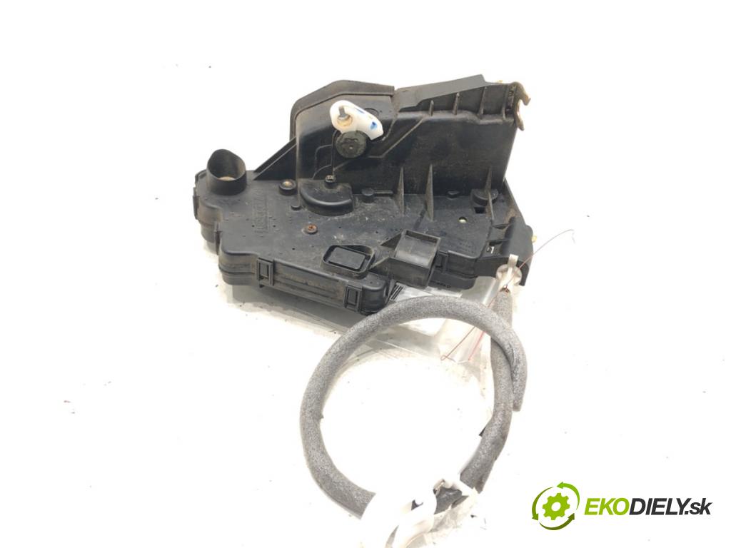 BMW 3 Touring (E46) 1999 - 2005    320 d 110 kW [150 KM] olej napędowy 2001 - 2005  zámok dveře levý přední část