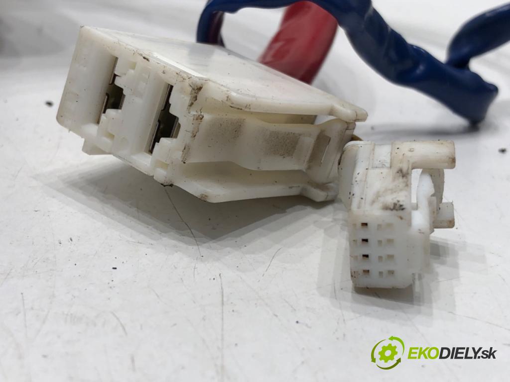 TOYOTA AVENSIS Kombi (_T25_) 2003 - 2008    1.8 (ZZT251_) 95 kW [129 KM] benzyna 2003 - 2008  Pumpa servočerpadlo 995-07301 (Servočerpadlá, pumpy riadenia)