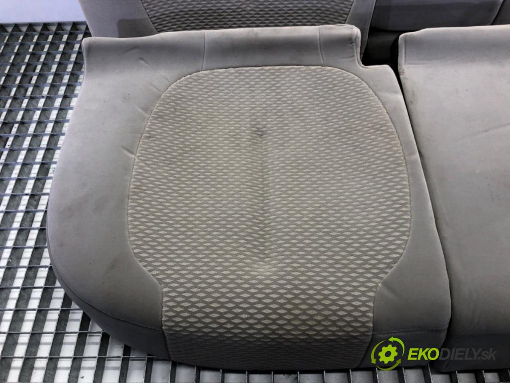 CITROEN C4 I (LC_) 2004 - 2014    1.6 16V 80 kW [109 KM] benzyna 2004 - 2011  Sedadlo druhý rad