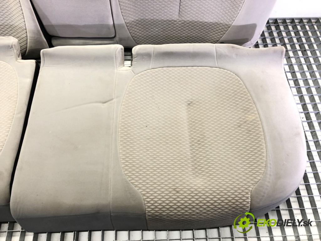CITROEN C4 I (LC_) 2004 - 2014    1.6 16V 80 kW [109 KM] benzyna 2004 - 2011  Sedadlo druhý rad