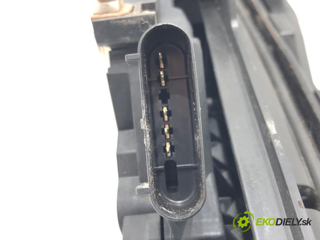 FORD MONDEO V Turnier (CF) 2014 - 2022    2.0 TDCi 132 kW [180 KM] olej napędowy 2014 - 2022  zámok dveře levý přední část BM5A-A21813-AH