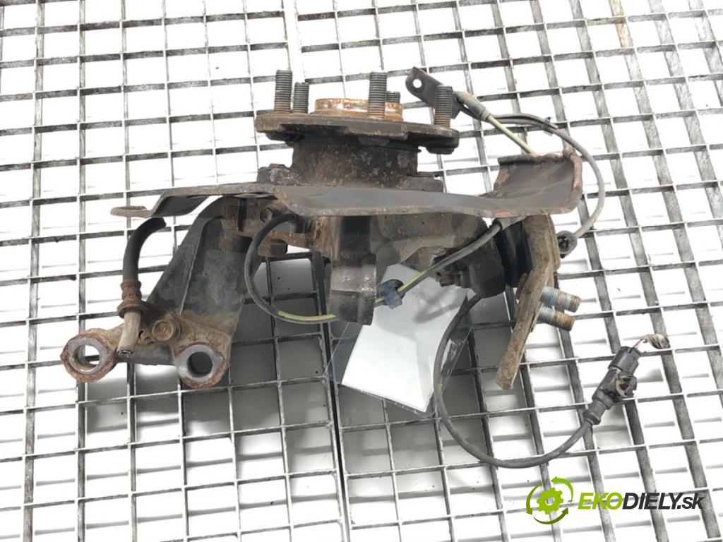 TOYOTA AURIS Kombi (_E18_) 2013 - 2018    1.6 D4-D (WWE185_) 82 kW [112 KM] olej napędowy 20  náboj pravy predný