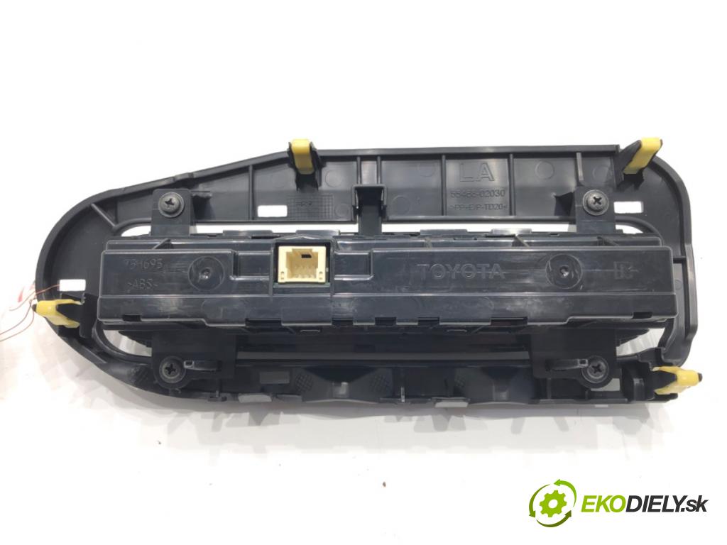 TOYOTA AURIS Kombi (_E18_) 2013 - 2018    1.6 D4-D (WWE185_) 82 kW [112 KM] olej napędowy 20  Panel ovládania kúrenia 55468-02030 (Prepínače, spínače, tlačidlá a ovládače kúrenia)
