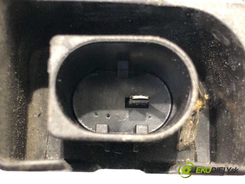 TOYOTA AURIS Kombi (_E18_) 2013 - 2018    1.6 D4-D (WWE185_) 82 kW [112 KM] olej napędowy 20  Alternátor 8574045 (Alternátory)