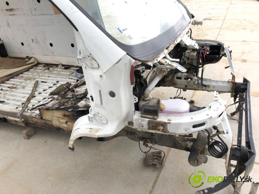 FIAT DUCATO Platforma / podwozie (250_) 2006 - 2022    130 Multijet 2,3 D 96 kW [131 KM] olej napędowy 2006 - 2022  karoséria ŠTVRŤ: ľavy pravy predný ľavy pravy zad bočné L+P