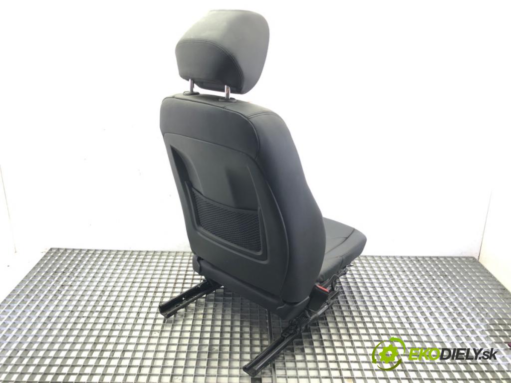 BMW 3 Gran Turismo (F34) 2012 - 2022    318 d 110 kW [150 KM] olej napędowy 2015 - 2022  Sedadlo ľavy predný