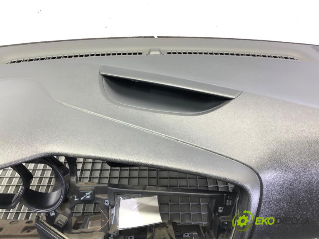 KIA CEED (JD) 2012 - 2018    1.4 CVVT 73 kW [100 KM] benzyna 2012 - 2018  Palubná doska  (Palubné dosky)