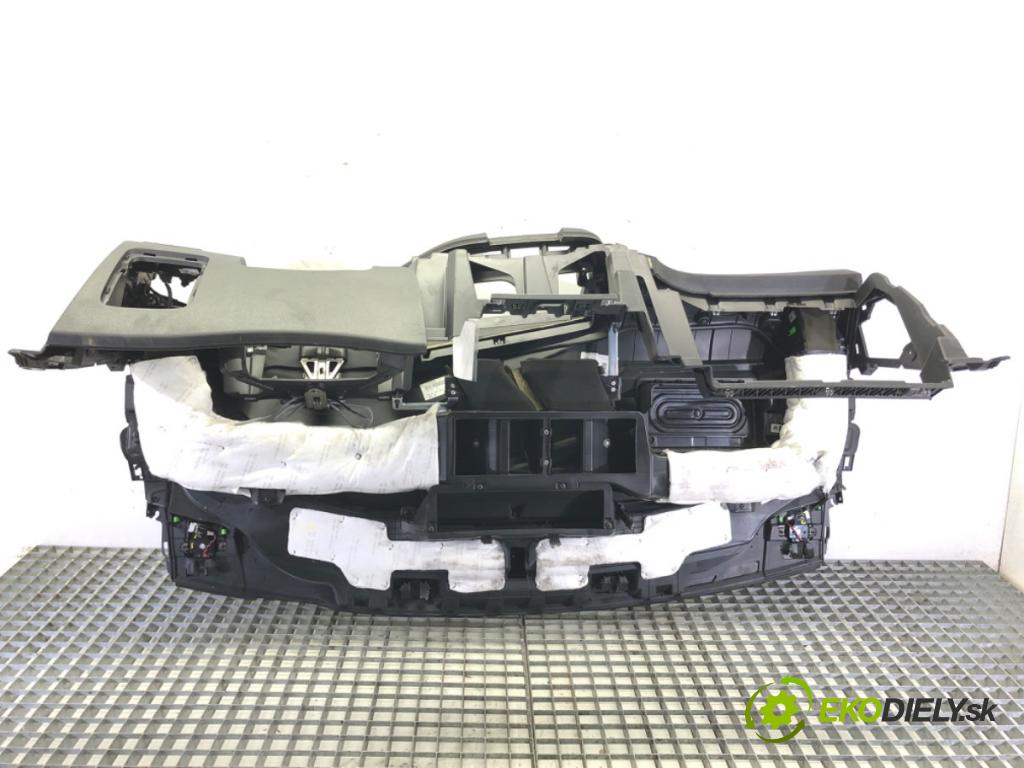 KIA CEED (JD) 2012 - 2018    1.4 CVVT 73 kW [100 KM] benzyna 2012 - 2018  Palubná doska  (Palubné dosky)