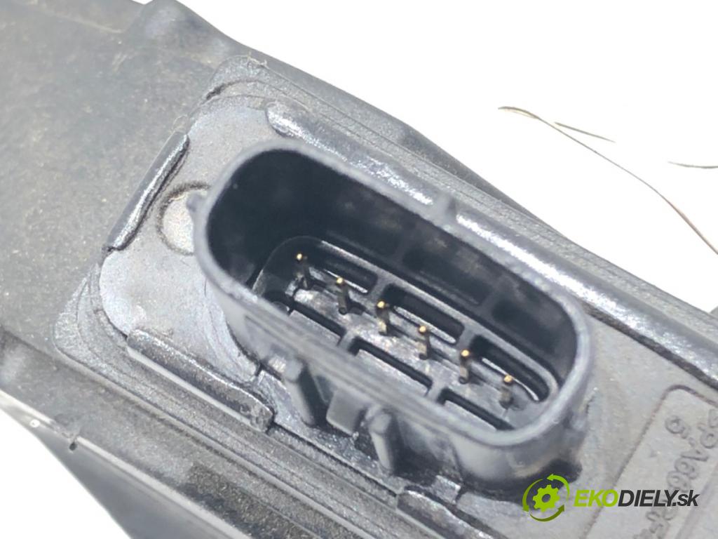 TOYOTA AYGO (_B4_) 2014 - 2022    1.0 VVTi (KGB40) 53 kW [72 KM] benzyna 2018 - 2022  Potenciometer plynového pedálu 78110-0H050 (Pedále)