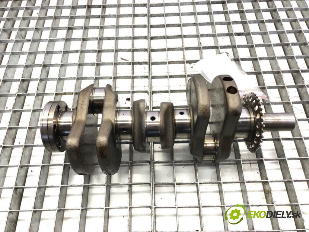 TOYOTA AYGO (_B4_) 2014 - 2022    1.0 VVTi (KGB40) 53 kW [72 KM] benzyna 2018 - 2022  Kardaň, hriadeľ KLIKA: 1KR-FE (Ostatné)