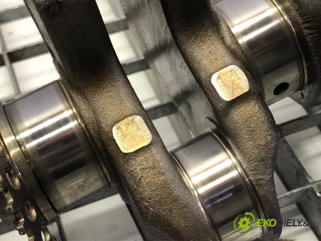 TOYOTA AYGO (_B4_) 2014 - 2022    1.0 VVTi (KGB40) 53 kW [72 KM] benzyna 2018 - 2022  Kardaň, hriadeľ KLIKA: 1KR-FE (Ostatné)