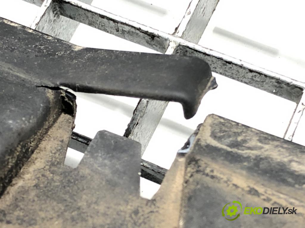 OPEL ASTRA J (P10) 2009 - 2015    1.4 Turbo (68) 103 kW [140 KM] benzyna 2009 - 2015  mřížka maska  (Mřížky (masky) chladičů)