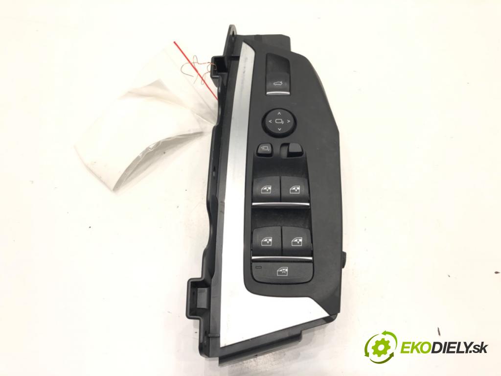 BMW G01 SUV 2019 140 kW xDrive 20 d 1995 přepínač oken 6832729 7419359 (Páčky pod volantem)