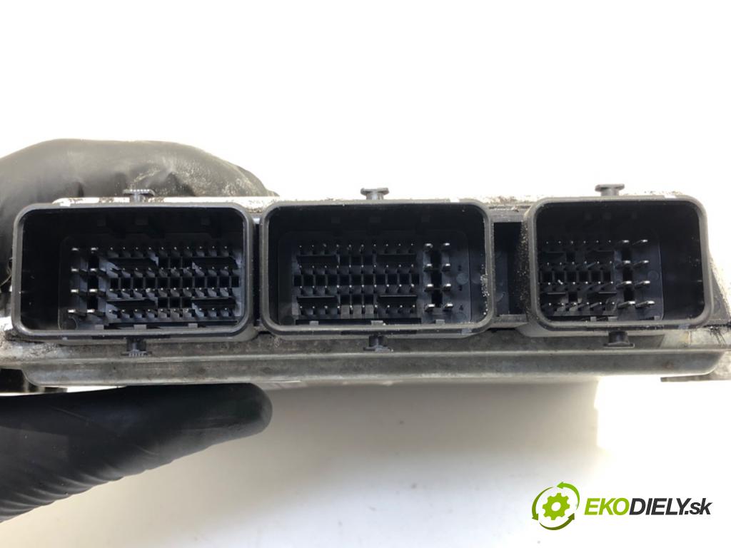 FORD FOCUS II (DA_, HCP, DP) 2004 - 2013    1.8 TDCi 85 kW [115 KM] olej napędowy 2005 - 2012  riadiaca jednotka Motor 7M51-12A650-BCG (Riadiace jednotky)
