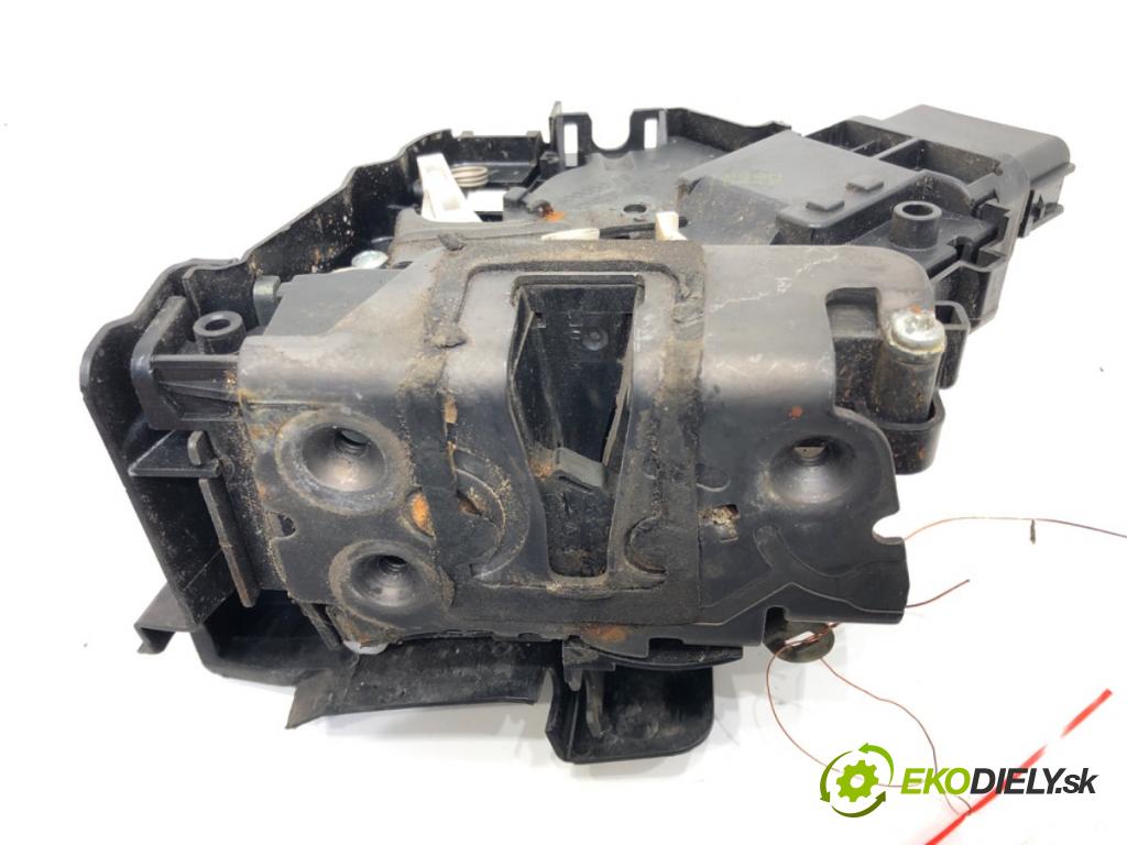FORD FOCUS II (DA_, HCP, DP) 2004 - 2013    1.6 74 kW [100 KM] benzyna 2004 - 2012  zámok dveře levý přední část 3M5AR21813ET