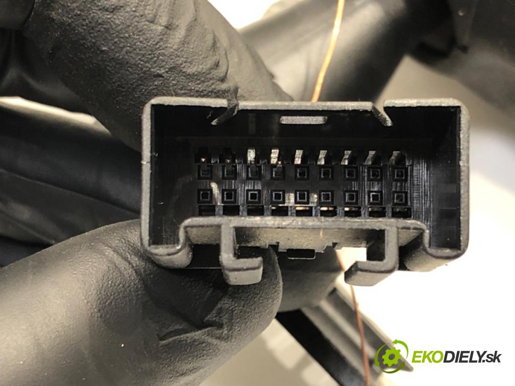 OPEL ASTRA H Kombi (A04) 2004 - 2014    1.7 CDTI (L35) 81 kW [110 KM] olej napędowy 2007 - 2014  zpětné zrcátko vnitřní 13253546 (Světla vnitřní)