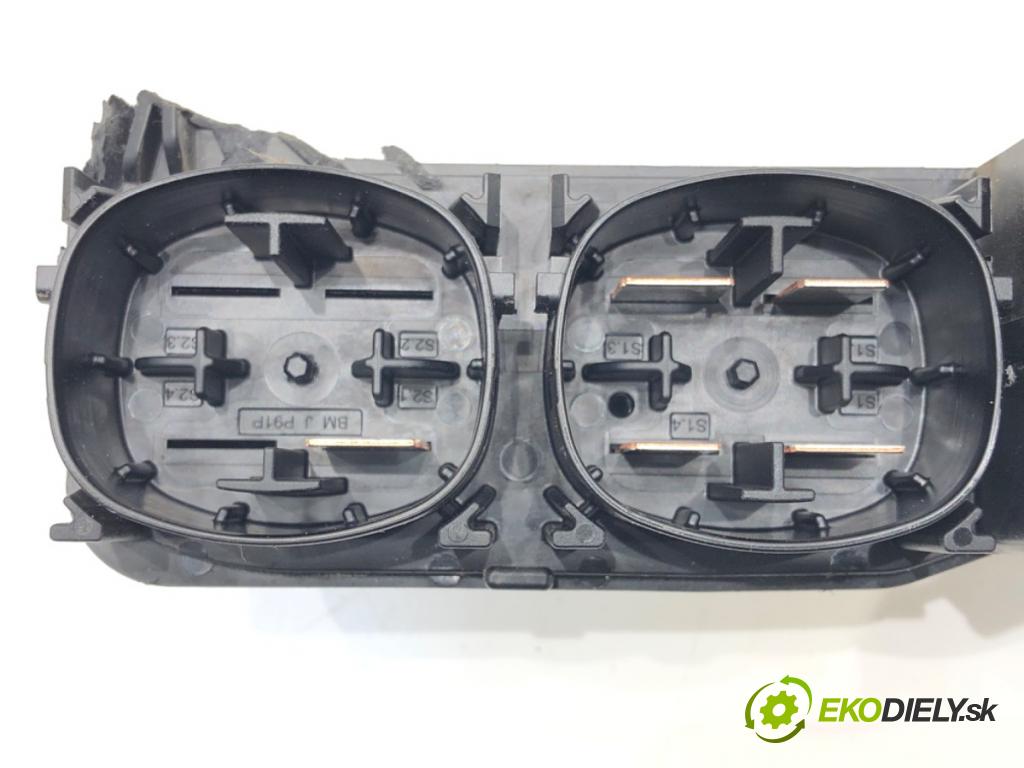 BMW X3 (G01, F97) 2017 - 2022    xDrive 20 d 140 kW [190 KM] olej napędowy 2017 - 2  Rozdeľovač PRĄDU 9339825 (Rozdeľovače)