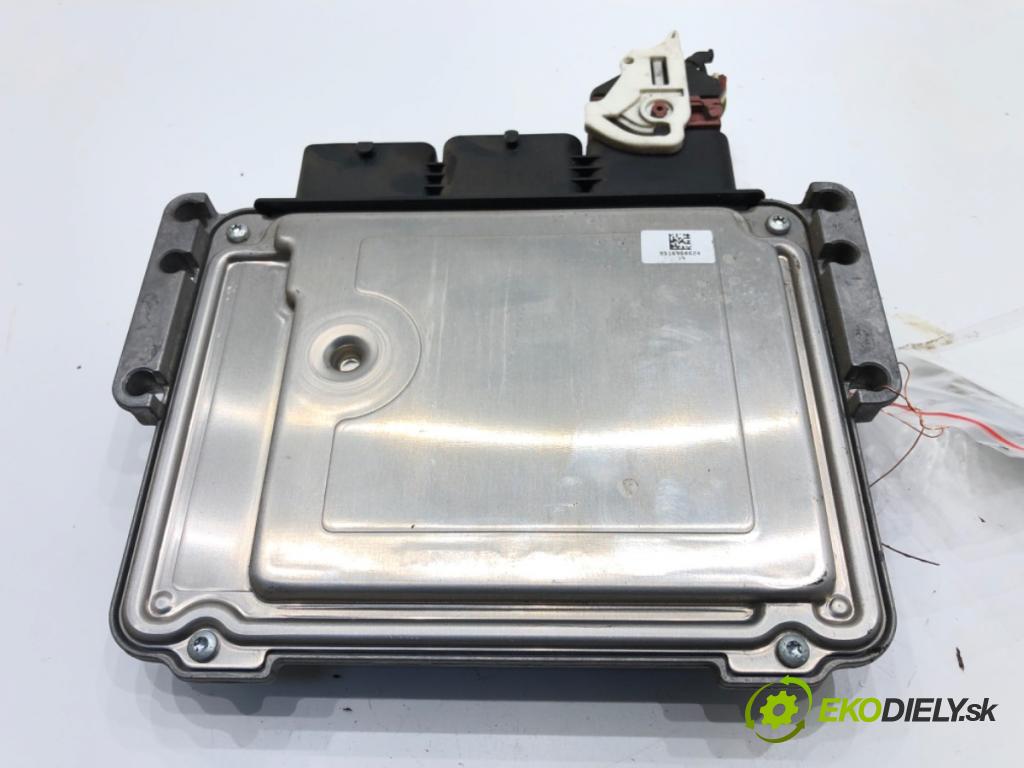 CITROEN DS3 (SA_) 2009 - 2016    1.6 HDi 90 68 kW [92 KM] olej napędowy 2009 - 2015  riadiaca jednotka Motor 9676830080 (Riadiace jednotky)