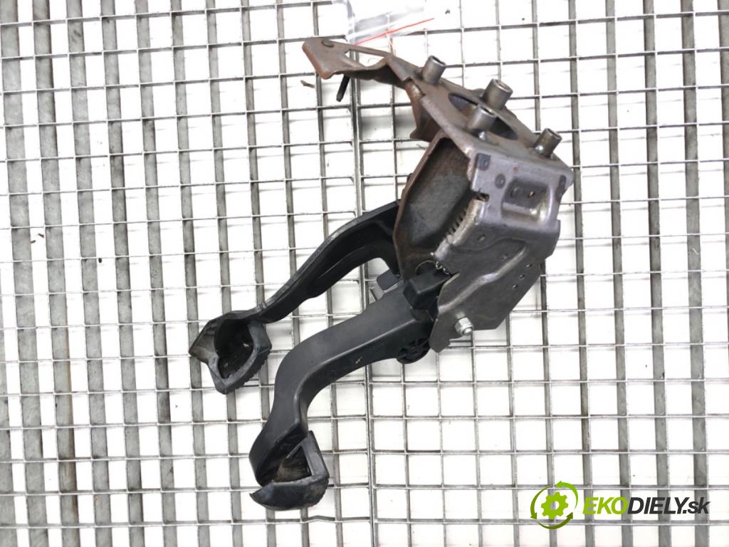 CITROEN DS3 (SA_) 2009 - 2016    1.6 HDi 90 68 kW [92 KM] olej napędowy 2009 - 2015  PEDÁL:  (Pedále)