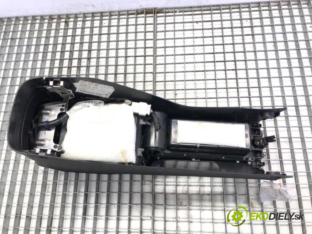 HONDA CIVIC VIII Hatchback (FN, FK) 2005 - 2022    1.4 (FK1, FN4) 73 kW [100 KM] benzyna 2008 - 2022  Tunel stredový  (Stredový tunel / panel)