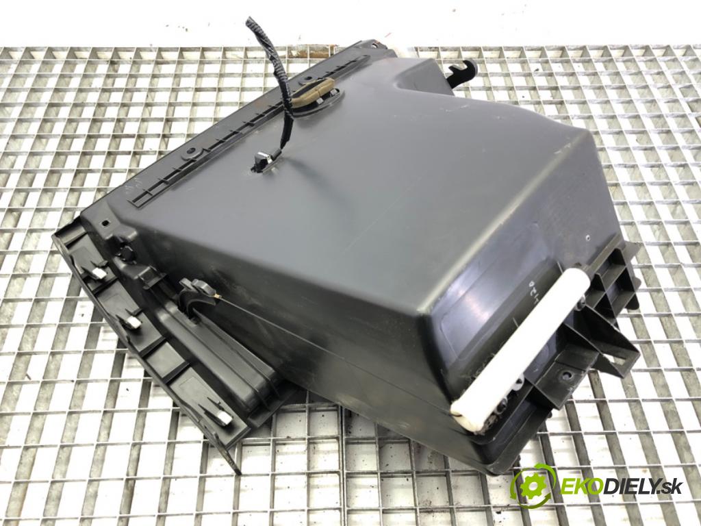 HONDA CIVIC VIII Hatchback (FN, FK) 2005 - 2022    1.4 (FK1, FN4) 73 kW [100 KM] benzyna 2008 - 2022  Priehradka, kastlík spolujazdca  (Priehradky, kastlíky)