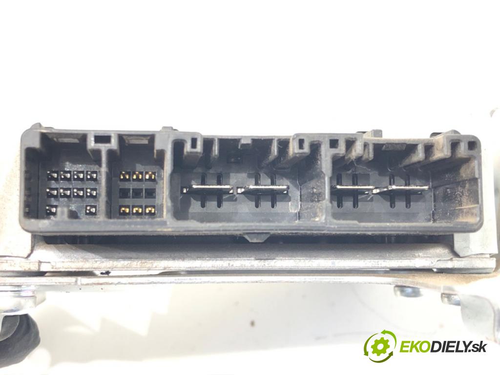 TOYOTA YARIS (_P13_) 2010 - 2022    1.0 (KSP130_) 51 kW [69 KM] benzyna 2010 - 2022  Modul servočerpadlo 89650-0D292 (Ostatné)