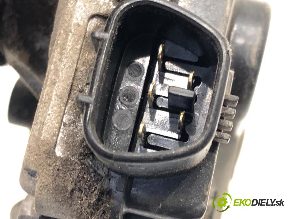 TOYOTA YARIS (_P13_) 2010 - 2022    1.0 (KSP130_) 51 kW [69 KM] benzyna 2010 - 2022  Mechanizmus stieračov predný 85110-0D190 (Motorčeky stieračov predné)