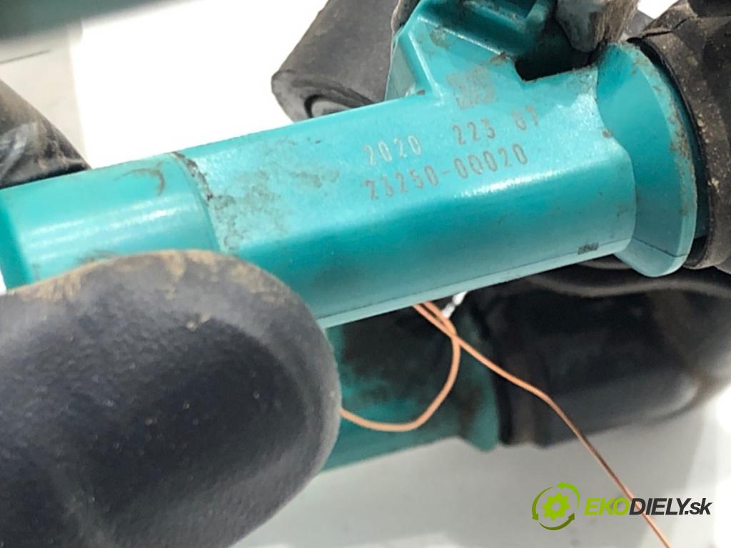 TOYOTA YARIS (_P13_) 2010 - 2022    1.0 (KSP130_) 51 kW [69 KM] benzyna 2010 - 2022  Lišta vstrekovacia 23250-0Q020 (Vstrekovacie lišty)