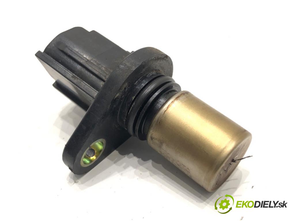 TOYOTA YARIS (_P1_) 1999 - 2005    1.0 (SCP10_) 50 kW [68 KM] benzyna 1999 - 2005  snímač pozice vačkového hřídele 90919-05024 (Snímače polohy kliky, vačky)