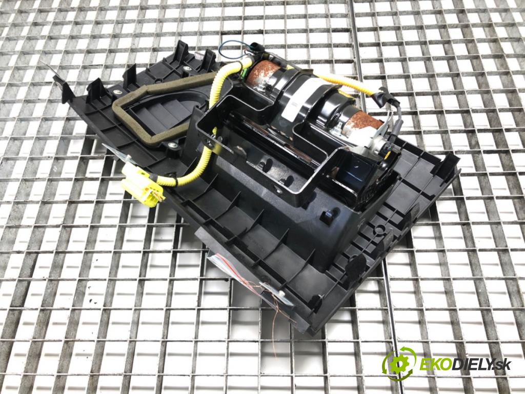 NISSAN TIIDA liftback (C11) 2004 - 2013    1.8 91 kW [124 KM] benzyna 2006 - 2011  AirBag spolujazdca  (Airbagy)