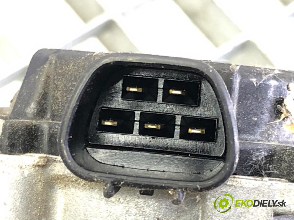 NISSAN TIIDA liftback (C11) 2004 - 2013    1.8 91 kW [124 KM] benzyna 2006 - 2011  Mechanizmus stieračov predný  (Motorčeky stieračov predné)