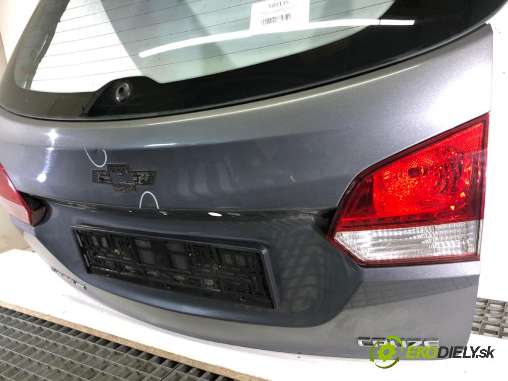 CHEVROLET CRUZE sedan 2013 74 kW 1.4 1398 kapota zad