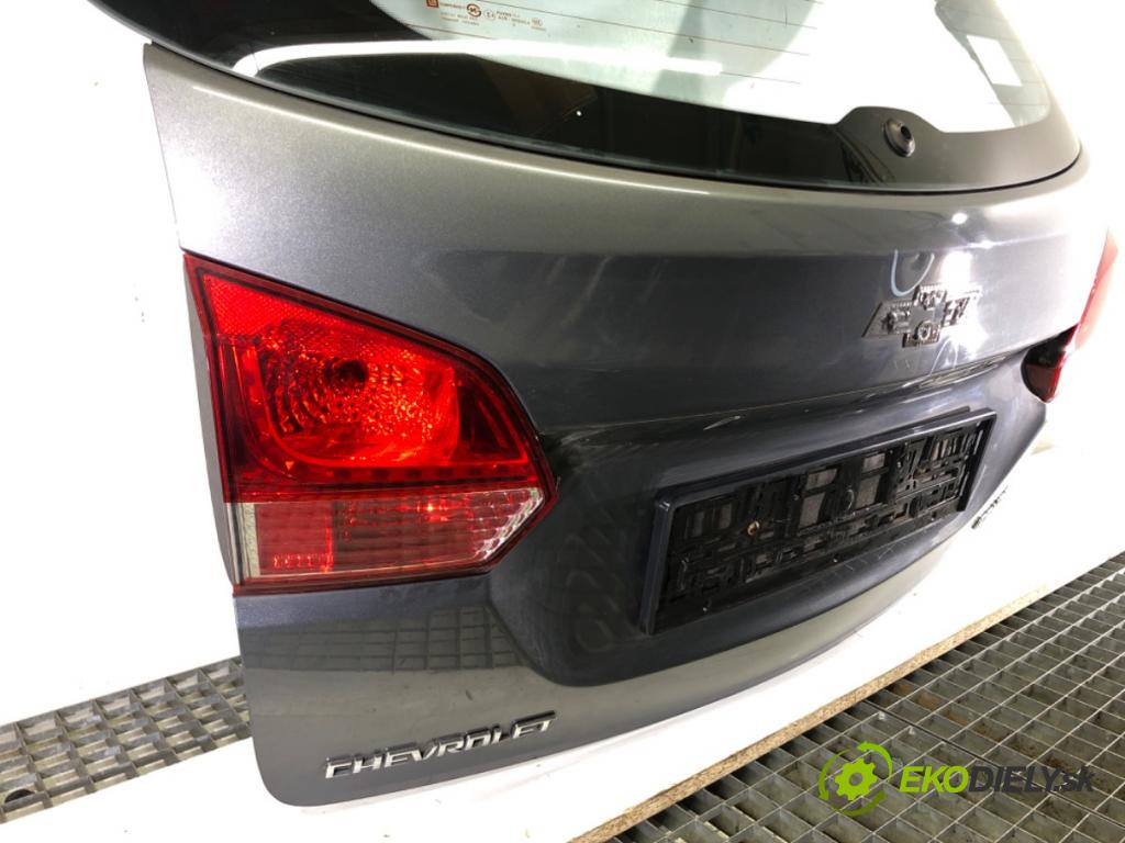 CHEVROLET CRUZE sedan 2013 74 kW 1.4 1398 kapota zad