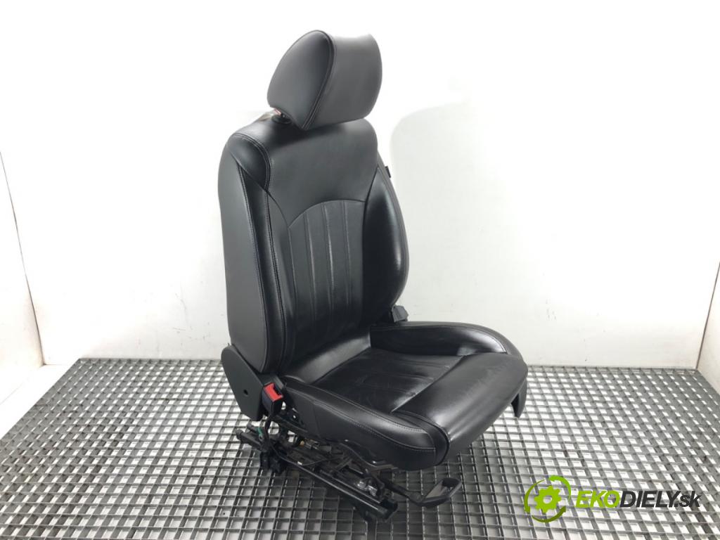 CHEVROLET CRUZE (J300) 2009 - 2022    1.4 74 kW [101 KM] benzyna 2013 - 2022  Sedadlo ľavy  (Sedačky, sedadlá)